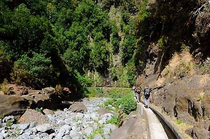 1 - 5 Levada Ribeira Janela