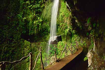 4 - 5 Levada Ribeira Janela